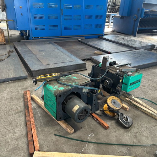 Crane 5 tons used