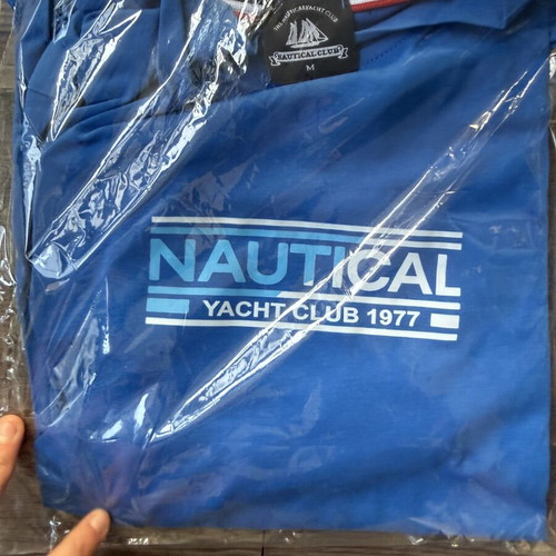 T-shirt new, size M, blue