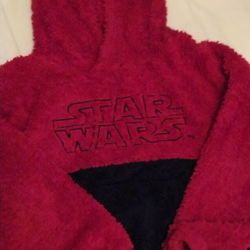 Star Wars sweatshirt like new for ages 6-8