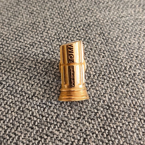 Laura Biagiotti Roma Vintage Gold Metal Lapel Pin