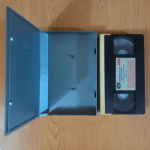 An Officer and a Gentleman VHS tape, classic 1982 movie