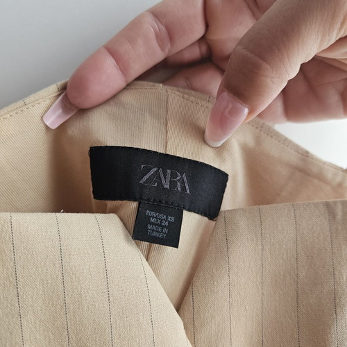 ZARA μπεζ κορσέ τοπ με λεπτές τιράντες