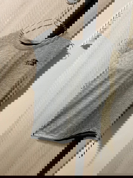 Γυναικεία αμάνικη μπλούζα North Face