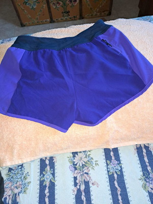Reebok women's athletic shorts new, purple, size XS