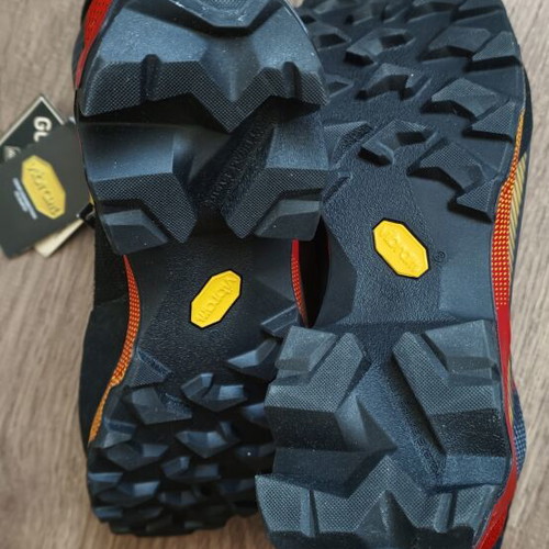 La Sportiva Aequilibrium Hike GTX hiking shoes, women's size 40.5