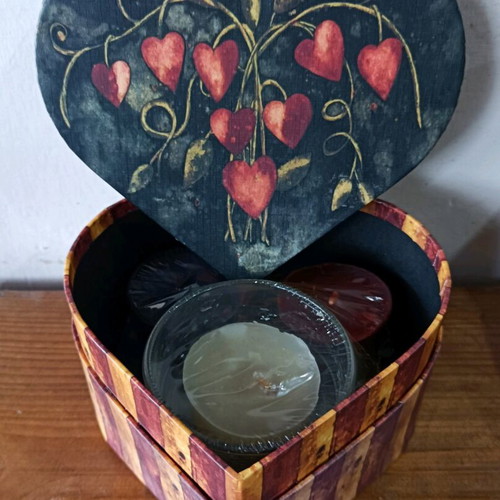 Lang Candles heart-shaped box set with scented candles new