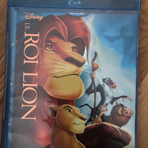 Despicable Me Blu-Ray and Lion King DVD like new with English subs