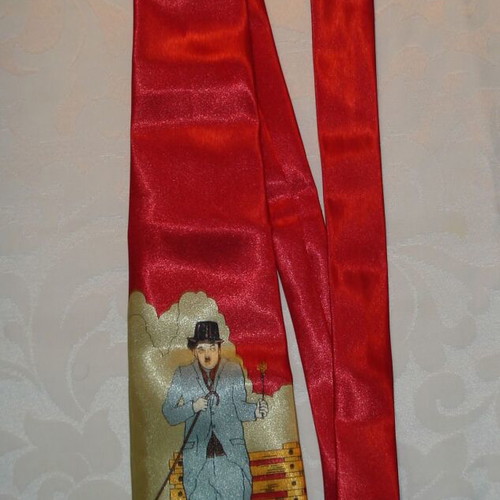 Albeari tie with Charlie Chaplin like new, red