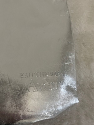Τσάντα θήκη γυναικεία καινούργια, ευρύχωρη
