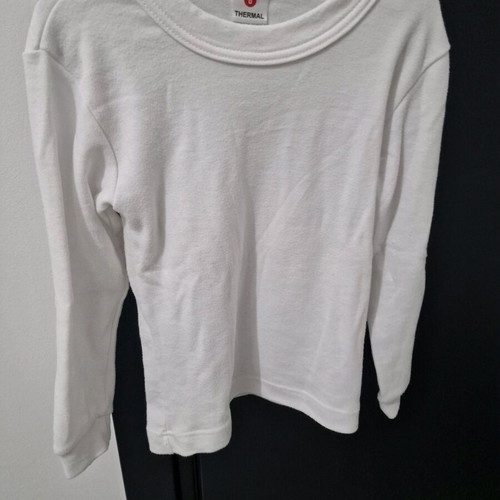 Set of 7 boys' long-sleeve undershirts like new, size 6