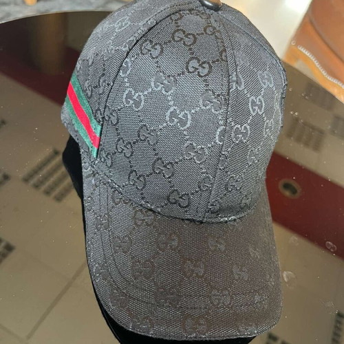 Black all season unisex one size hat