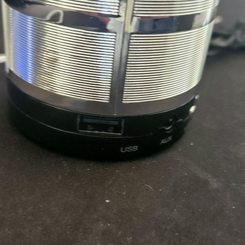 WSTER WS-887 Bluetooth portable speaker used