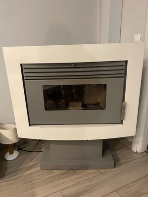 Thermiki Pellet 100 Pellet Stove Air Heater 12kW used