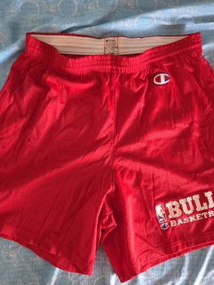Chicago Bulls NBA Champion Shorts size Medium like new