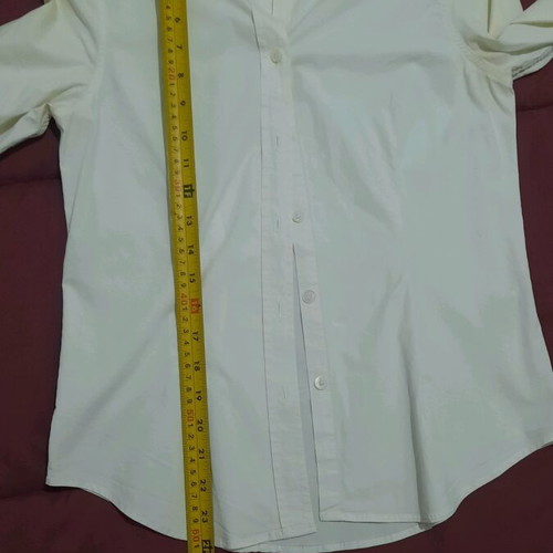 Burberry women's shirt size M like new, white