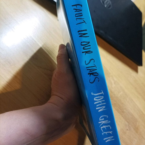The Fault In Our Stars John Green like new