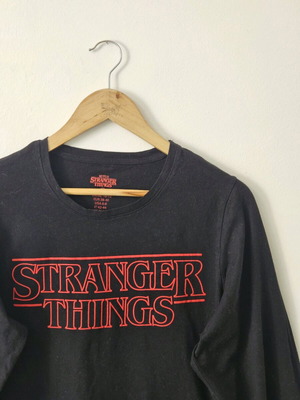Stranger Things sweatshirt like new, black, size S