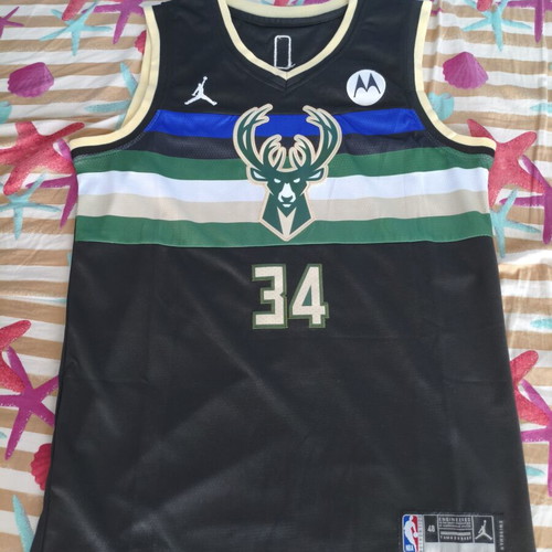 Milwaukee Bucks Swingman Edition Giannis 2020 Jersey new