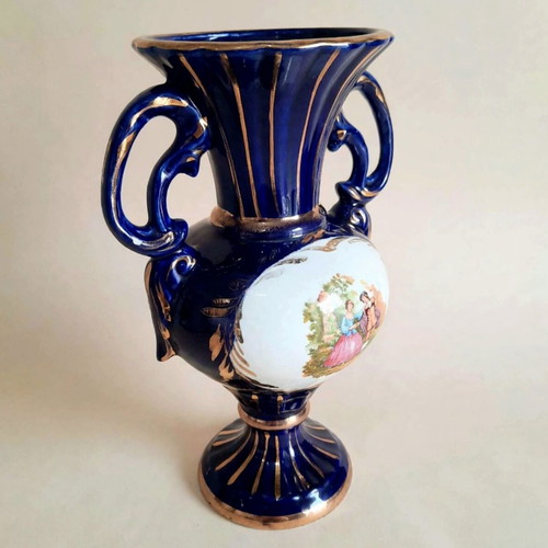 Vintage amphora vase made in Italy, cobalt blue with gold and Fragonard scene