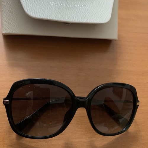 Michael Kors sunglasses like new, black