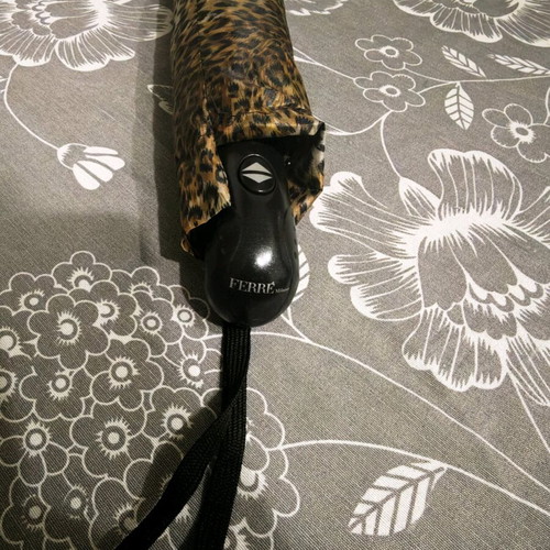 Leopard umbrella Gianfranco Ferre new, multicolored