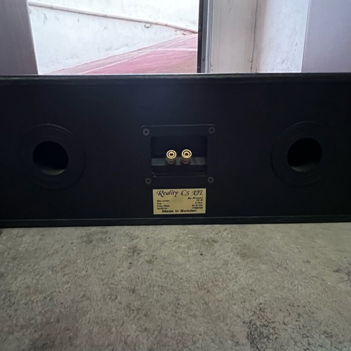 Crystal Audio sound system like new with 6 speakers and crossover
