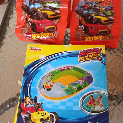 Bestway children's boat and Hot Wheels armbands new