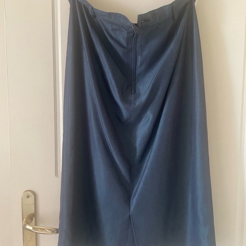 Silk pencil skirt like new, green, size L