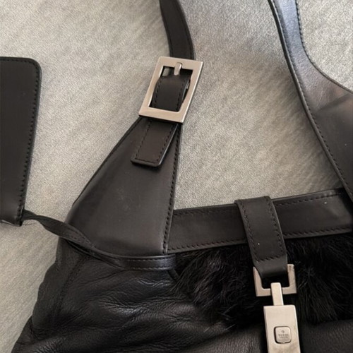 Gucci Jackie vintage black medium shoulder bag with fur lining