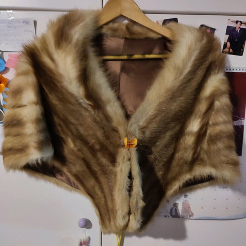 Fox shoulder fur like new, brown and beige shades