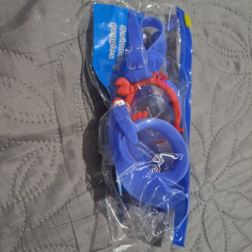 Children's swimming goggles set crab LVYOU6 new with earplugs