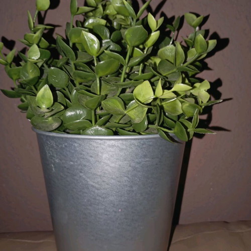 Artificial plant ÅKERBÄR IKEA like new in galvanized metal pot