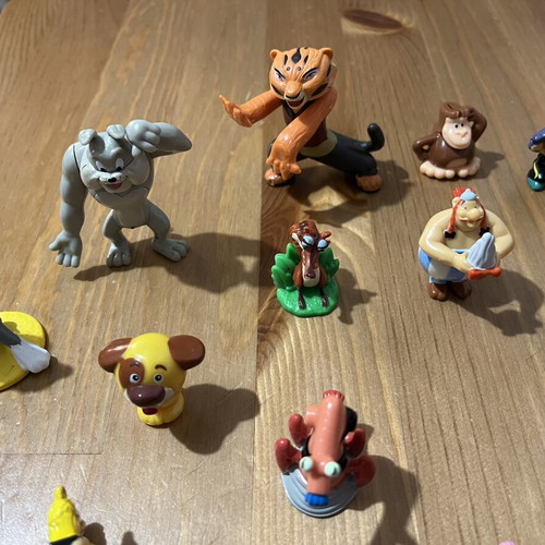 Figures and miniatures toys used