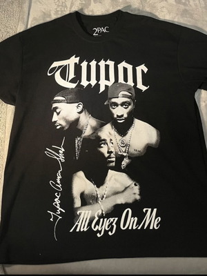 2Pac black and white T-shirt size L Pull & Bear like new