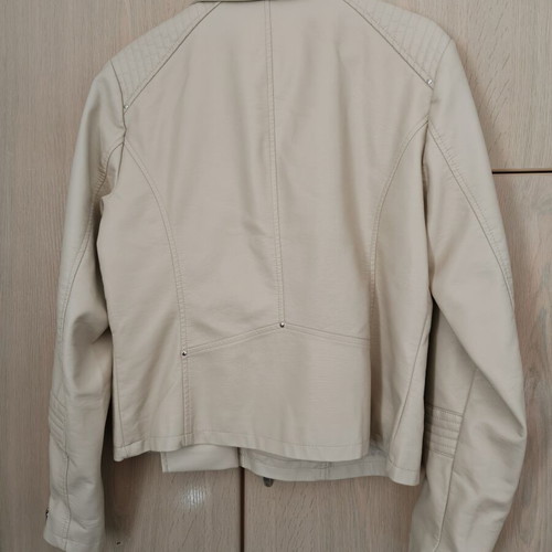 Only ecru women's jacket size 40 like new, faux leather