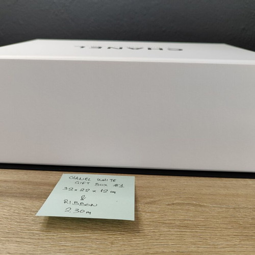 Chanel Rue Cambon 31 White Gift Box used from Paris Boutique