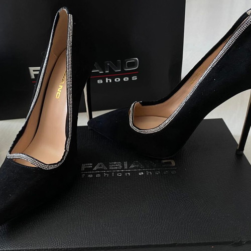 Fabiano high heel shoes size 38 like new, black