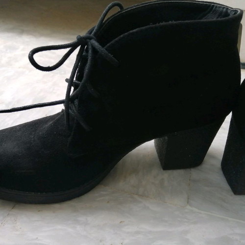 Black ankle boots used, size 38, 2 pairs