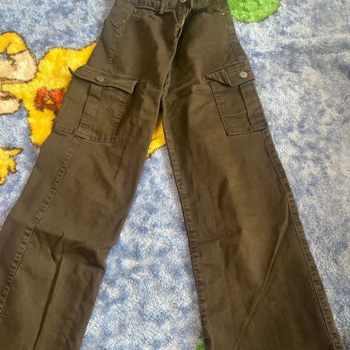 Women's cargo jeans like new, size S, khaki color