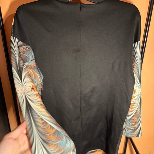 Blouse with dragon print inspired by Chinese culture like new