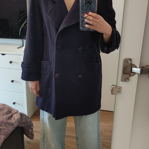 Vintage wool purple coat used, size 40 with velvet details