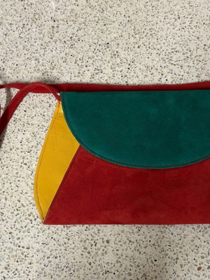 Δερμάτινη vintage τσάντα ώμου κόκκινη σαν καινούργια