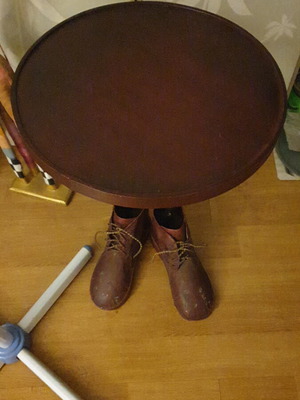 Coffee table Bordeaux like new