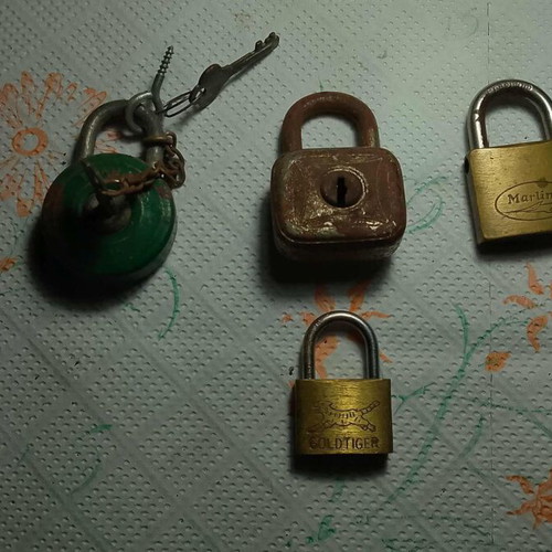 Antique padlocks used, pack of 3 or 4, 1940-1950