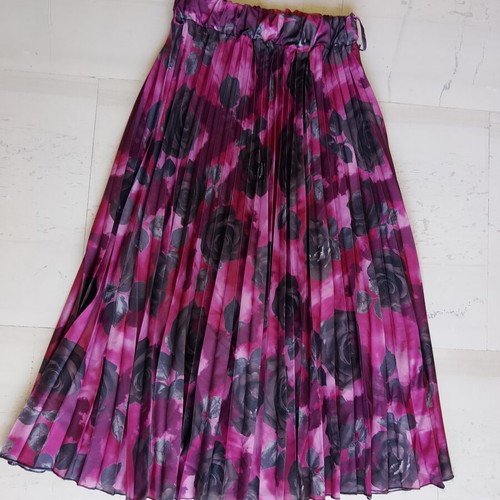 Celestino pleated maxi skirt, floral fuchsia and black, size L