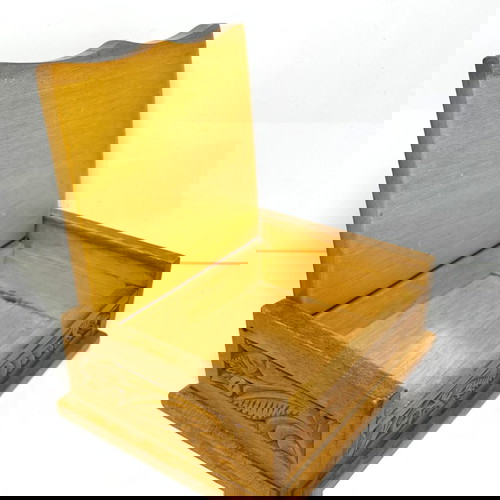 Стара дървена резбована орнаментална кутия за съхранение като нова