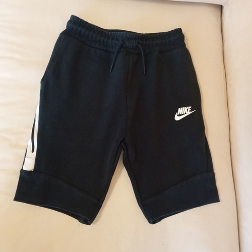 Nike kids' bermuda shorts used, size Large for 147-158 cm height