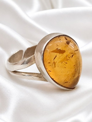 Handmade Gianniotiko ring silver 925 and amber new