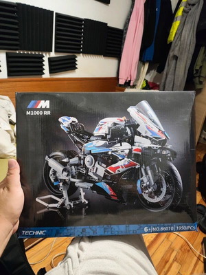 Technic BMW M1000RR building set, 1950 pieces