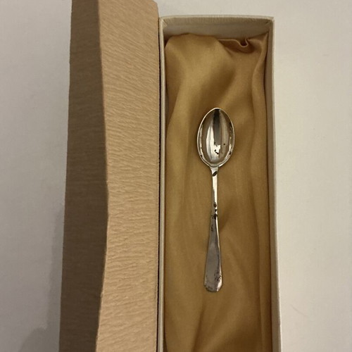 Vintage silver spoon 800 grade collectible